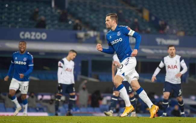 放在青训制 放在青训制